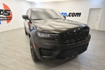2023 Jeep Grand Cherokee Altitude 4x4 4dr SUV - photothumb 6