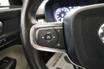 2019 Volvo XC40 T4 Momentum 4dr SUV - photothumb 26