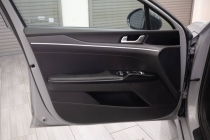 2023 Kia K5 GT Line 4dr Sedan - photothumb 12