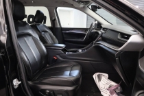 2023 Jeep Grand Cherokee L Limited 4x4 4dr SUV - photothumb 17