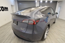 2023 Tesla Model Y Long Range AWD 4dr Crossover - photothumb 4