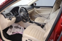 2016 Volkswagen Passat 1.8T SEL 4dr Sedan PZEV - photothumb 10
