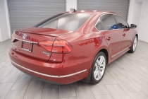 2016 Volkswagen Passat 1.8T SEL 4dr Sedan PZEV - photothumb 4