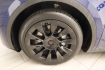 2022 Tesla Model Y Long Range AWD 4dr Crossover - photothumb 9