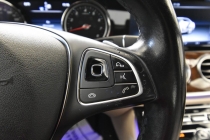 2017 Mercedes-Benz E-Class E 300 4MATIC AWD 4dr Sedan - photothumb 27