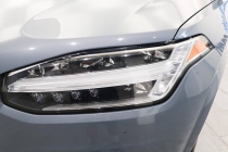 2020 Volvo XC90 T6 Momentum 6 Passenger AWD 4dr SUV - photothumb 8
