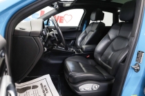 2022 Porsche Macan Base AWD 4dr SUV - photothumb 11
