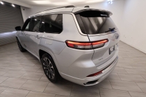 2023 Jeep Grand Cherokee L Overland 4x4 4dr SUV - photothumb 2