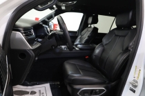 2024 Jeep Wagoneer L Series II 4x4 4dr SUV - photothumb 11