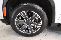 2024 Jeep Wagoneer L Series II 4x4 4dr SUV - photothumb 9