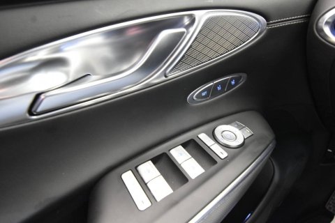 2023 Genesis GV70 2.5T Standard AWD 4dr SUV