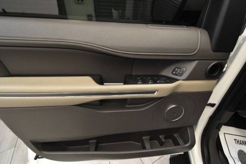 2021 Ford Expedition XLT 4x4 4dr SUV