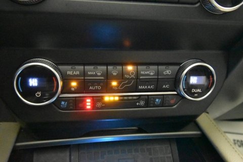 2021 Ford Expedition XLT 4x4 4dr SUV