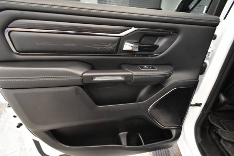 2022 RAM 1500 Limited 4x4 4dr Crew Cab 5.6 ft. SB Pickup