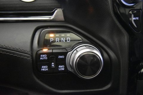 2022 RAM 1500 Limited 4x4 4dr Crew Cab 5.6 ft. SB Pickup