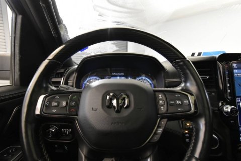 2022 RAM 1500 Limited 4x4 4dr Crew Cab 5.6 ft. SB Pickup