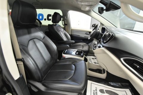 2024 Chrysler Pacifica Touring L 4dr Mini Van