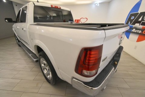 2015 RAM 1500 Laramie 4x4 4dr Crew Cab 5.5 ft. SB Pickup