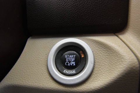 2015 RAM 1500 Laramie 4x4 4dr Crew Cab 5.5 ft. SB Pickup