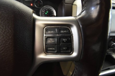 2015 RAM 1500 Laramie 4x4 4dr Crew Cab 5.5 ft. SB Pickup