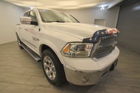 2015 RAM 1500 Laramie 4x4 4dr Crew Cab 5.5 ft. SB Pickup