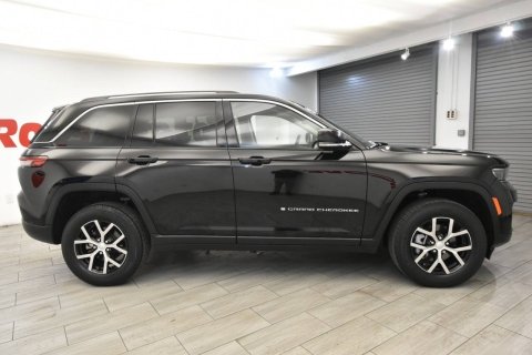 2023 Jeep Grand Cherokee Limited 4x4 4dr SUV