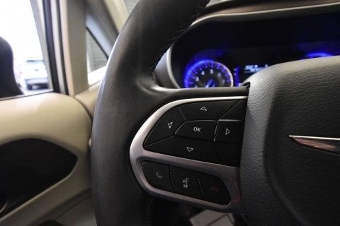 2023 Chrysler Voyager LX 4dr Mini Van