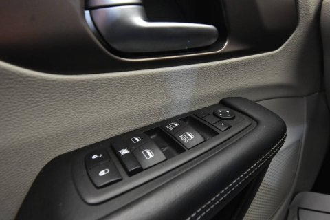 2023 Chrysler Voyager LX 4dr Mini Van