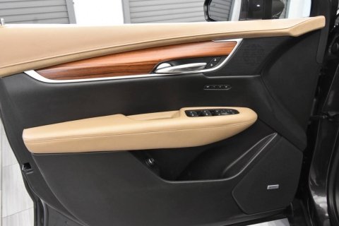 2017 Cadillac XT5 Platinum 4x4 4dr SUV