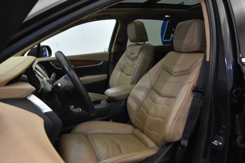 2017 Cadillac XT5 Platinum 4x4 4dr SUV